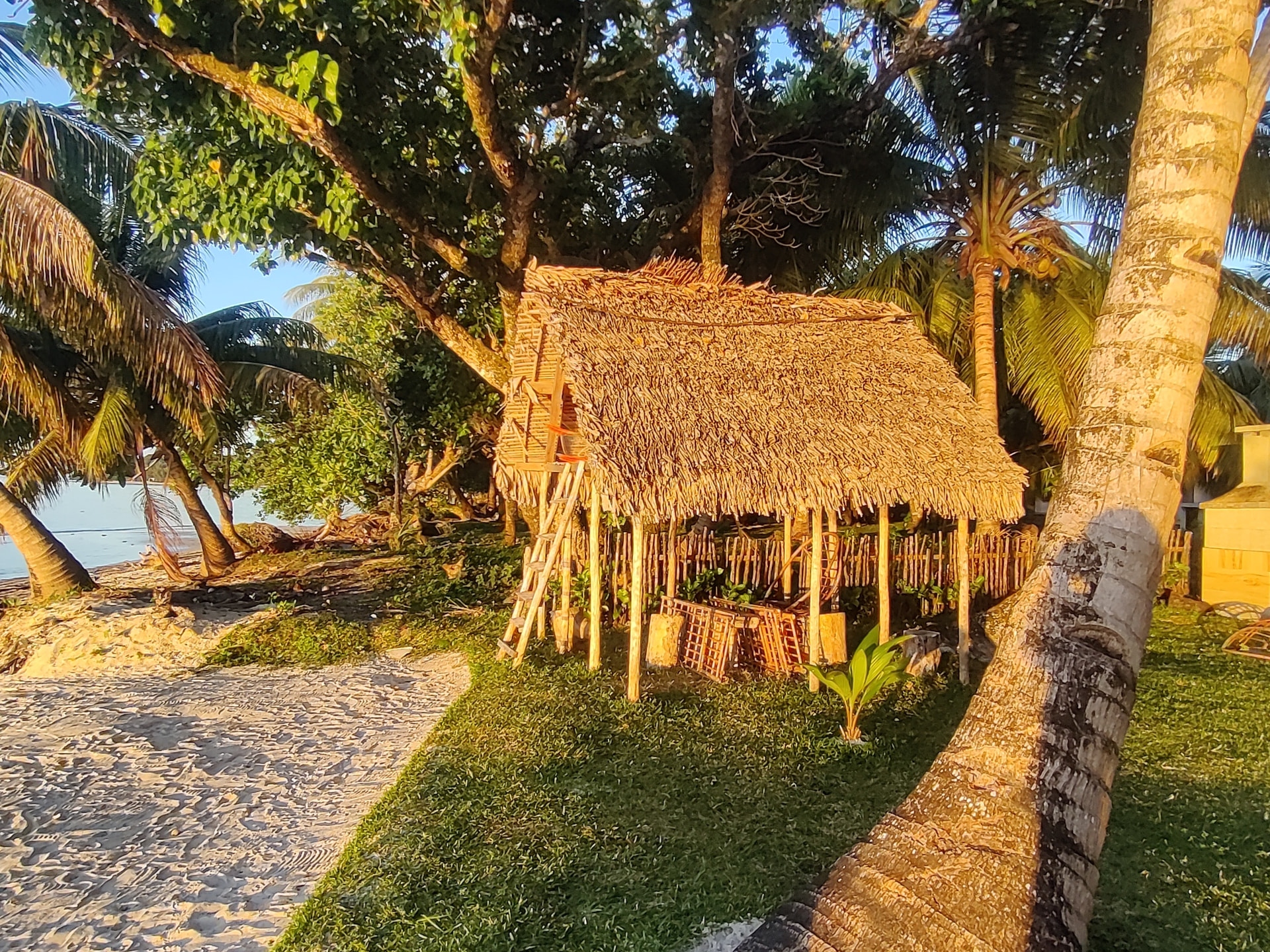 Cabin on the Le Roc beach